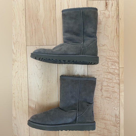 UGG Other - Kids Classic Short Grey Ugg Boots